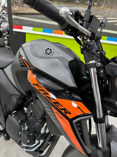 YAMAHA FZ 25 250 Fazer Flex , Foto 2 YAMAHA FZ 25 250 Fazer Flex , Foto 2