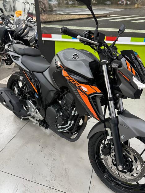 YAMAHA FZ 25 250 Fazer Flex , Foto 3 YAMAHA FZ 25 250 Fazer Flex , Foto 3