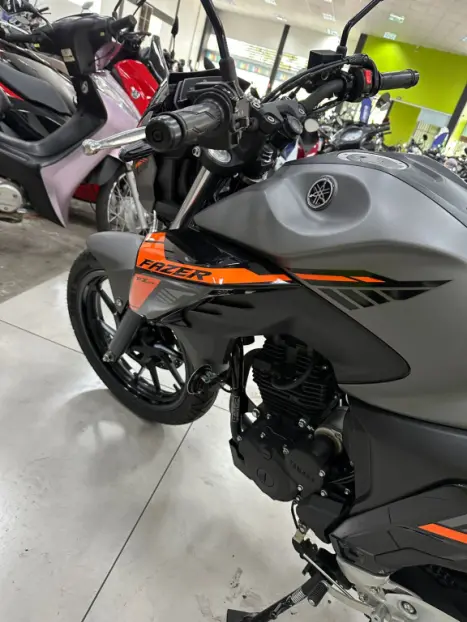 YAMAHA FZ 25 250 Fazer Flex , Foto 13 YAMAHA FZ 25 250 Fazer Flex , Foto 13