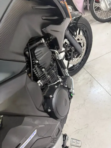YAMAHA FZ 25 250 Fazer Flex , Foto 5