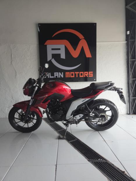 YAMAHA FZ 25 250 Fazer Flex , Foto 1