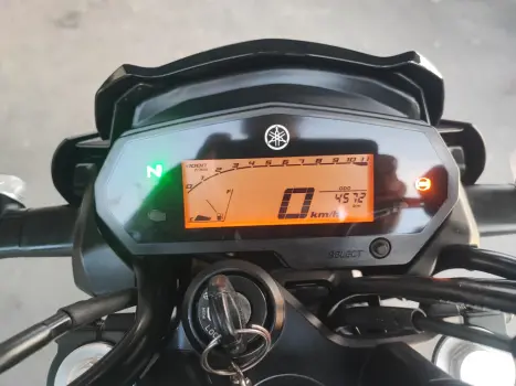 YAMAHA FZ 25 250 Fazer Flex , Foto 3