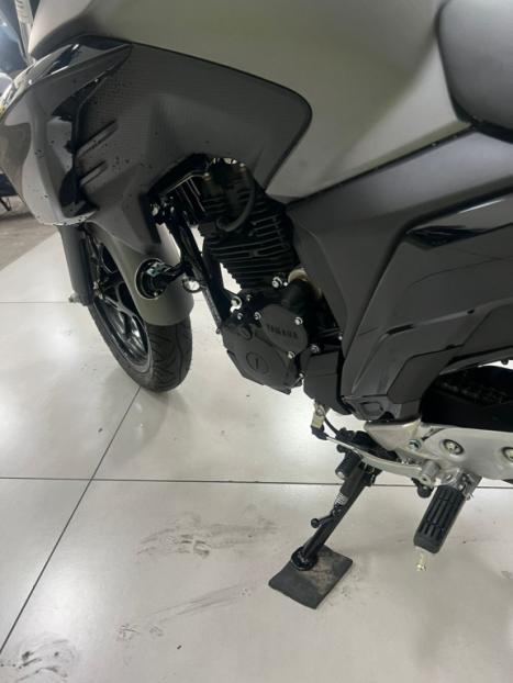 YAMAHA FZ 25 250 Fazer Flex , Foto 6