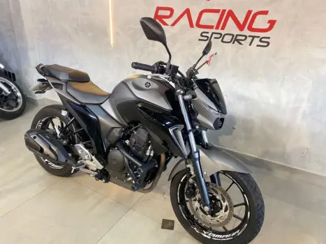 YAMAHA FZ 25 250 Fazer Flex , Foto 2