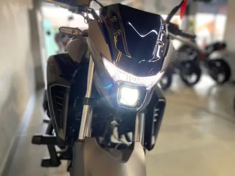 YAMAHA FZ 25 250 Fazer Flex , Foto 3