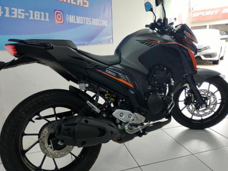 YAMAHA FZ 25 250 Fazer Flex , Foto 2