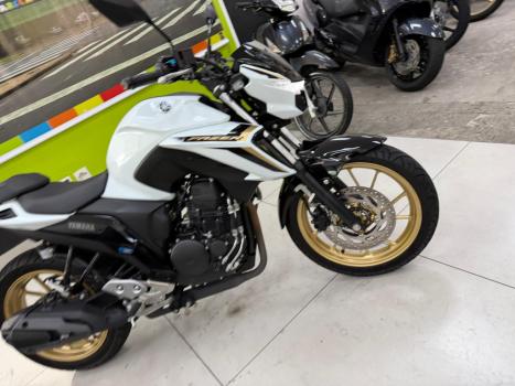 YAMAHA FZ 25 250 Fazer Flex , Foto 4