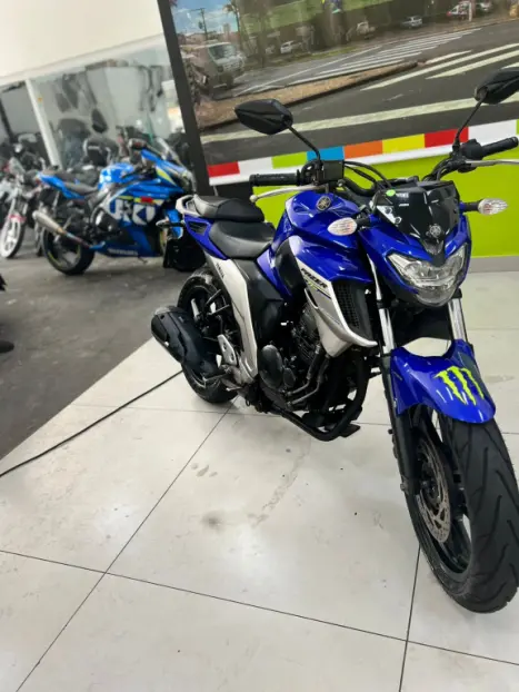 YAMAHA FZ 25 250 Fazer Flex , Foto 3