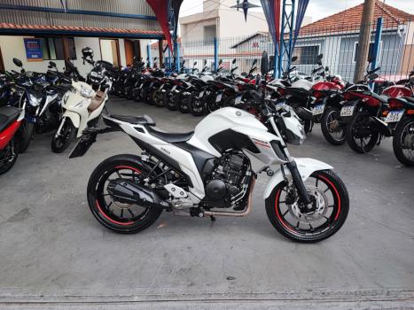 YAMAHA FZ 25 250 Fazer Flex , Foto 1