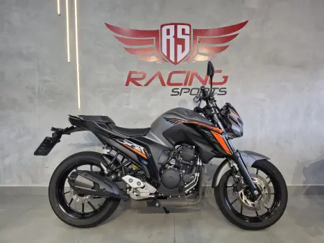 YAMAHA FZ 25 250 Fazer Flex , Foto 1