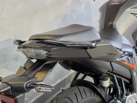 YAMAHA FZ 25 250 Fazer Flex , Foto 8