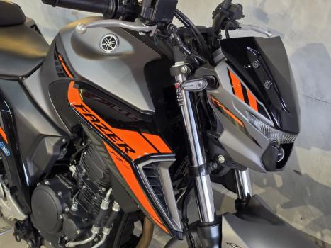 YAMAHA FZ 25 250 Fazer Flex , Foto 12