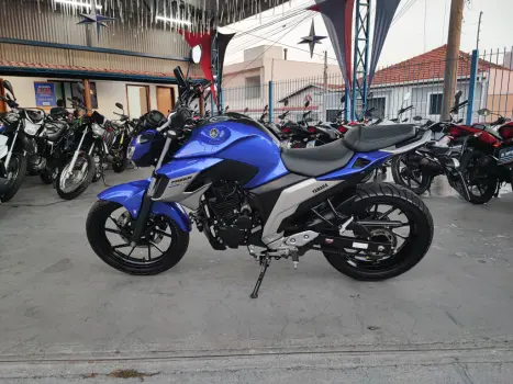 YAMAHA FZ 25 250 Fazer Flex , Foto 3