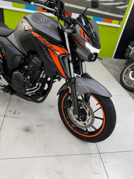 YAMAHA FZ 25 250 Fazer Flex , Foto 16