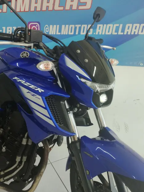 YAMAHA FZ 25 250 Fazer Flex , Foto 2