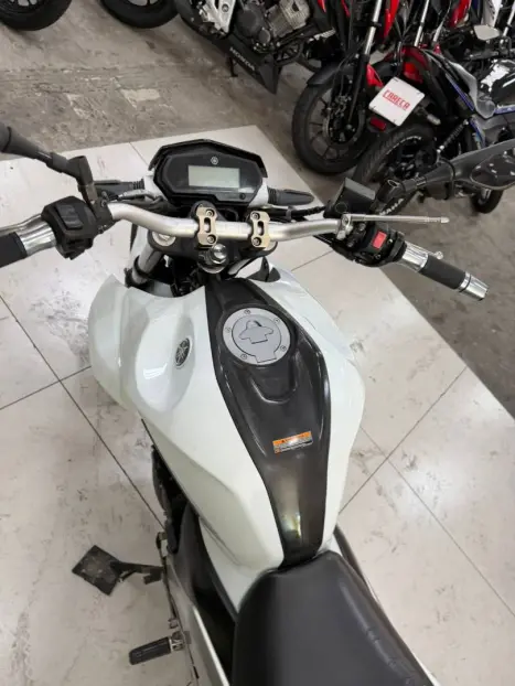YAMAHA FZ 25 250 Fazer Flex , Foto 3