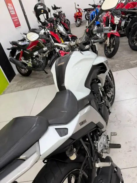 YAMAHA FZ 25 250 Fazer Flex , Foto 4