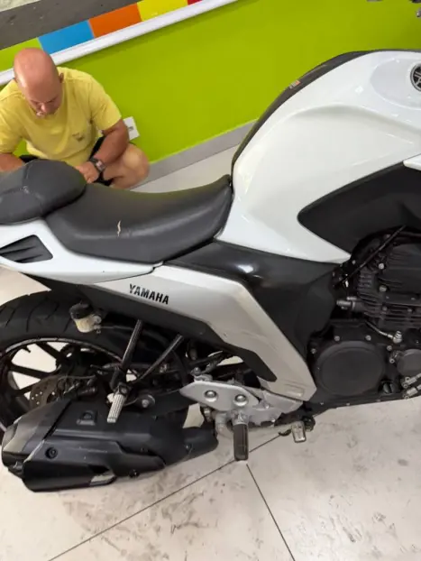 YAMAHA FZ 25 250 Fazer Flex , Foto 9