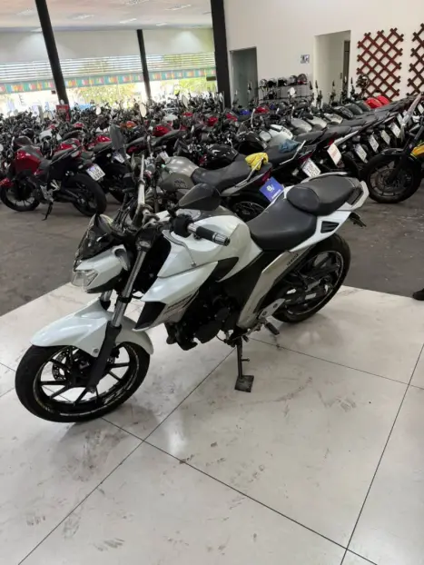 YAMAHA FZ 25 250 Fazer Flex , Foto 11