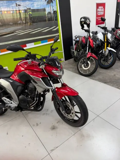 YAMAHA FZ 25 250 Fazer Flex , Foto 2