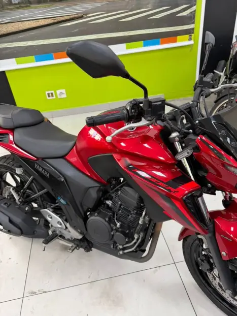 YAMAHA FZ 25 250 Fazer Flex , Foto 16