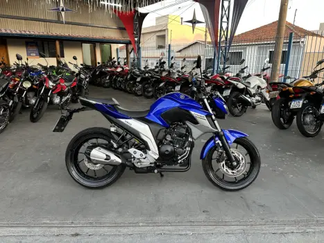 YAMAHA FZ 25 250 Fazer Flex , Foto 1