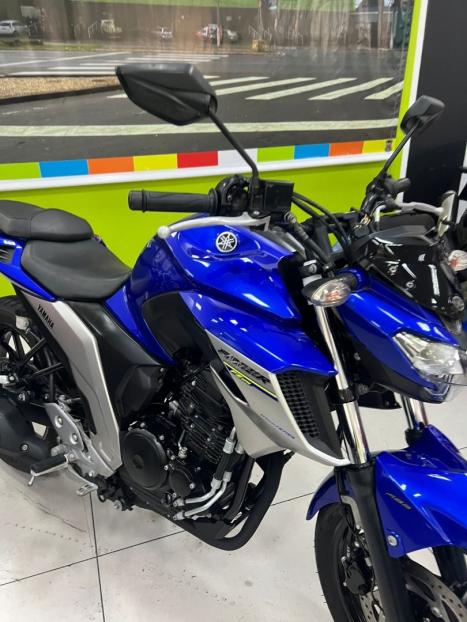 YAMAHA FZ 25 250 Fazer Flex , Foto 2