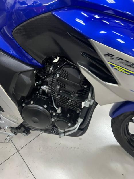 YAMAHA FZ 25 250 Fazer Flex , Foto 6