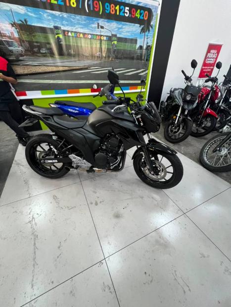 YAMAHA FZ 25 250 Fazer Flex , Foto 1