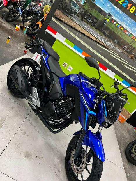 YAMAHA FZ 25 250 Fazer Flex , Foto 3