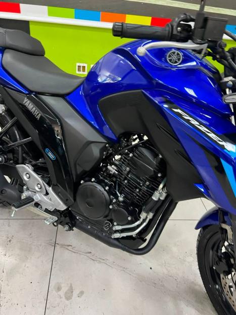 YAMAHA FZ 25 250 Fazer Flex , Foto 6