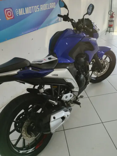 YAMAHA FZ 25 250 Fazer Flex , Foto 2
