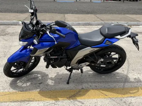 YAMAHA FZ 25 250 Fazer Flex , Foto 2