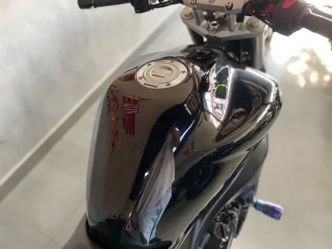 YAMAHA FZ6 Fazer 600 N, Foto 7