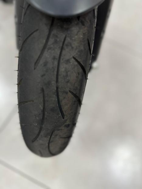 YAMAHA MT-03 300 , Foto 2