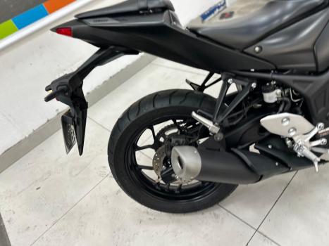 YAMAHA MT-03 300 , Foto 3