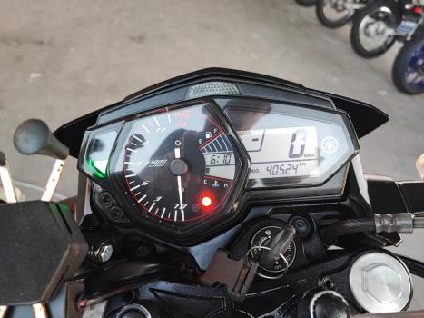 YAMAHA MT-03 300 , Foto 2