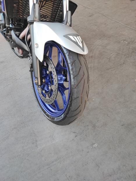 YAMAHA MT-03 300 , Foto 5