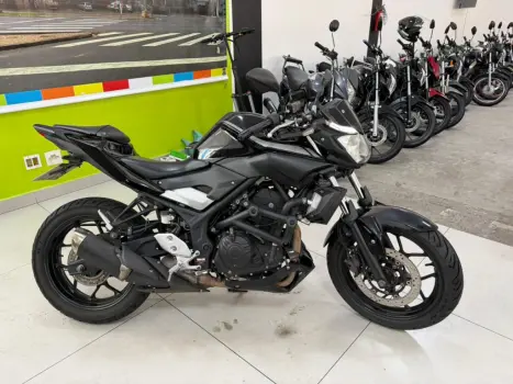 YAMAHA MT-03 300 , Foto 8