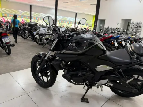 YAMAHA MT-03 300 , Foto 13