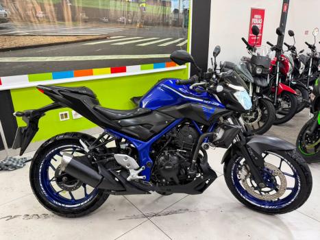 YAMAHA MT-03 300 , Foto 2