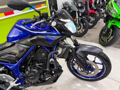 YAMAHA MT-03 300 , Foto 3