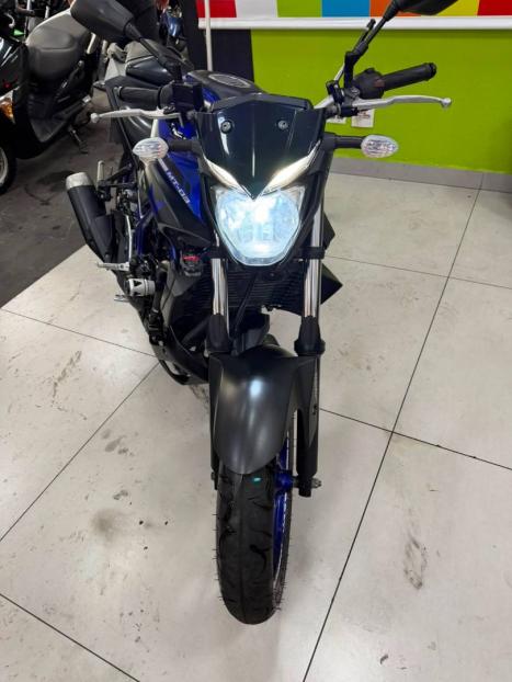 YAMAHA MT-03 300 , Foto 7