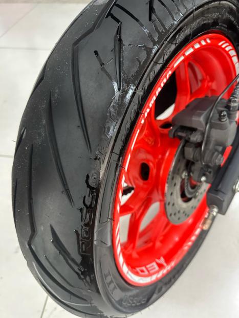 YAMAHA MT-03 300 ABS, Foto 4