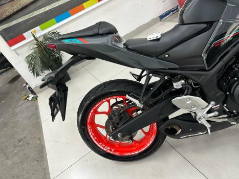 YAMAHA MT-03 300 ABS, Foto 6
