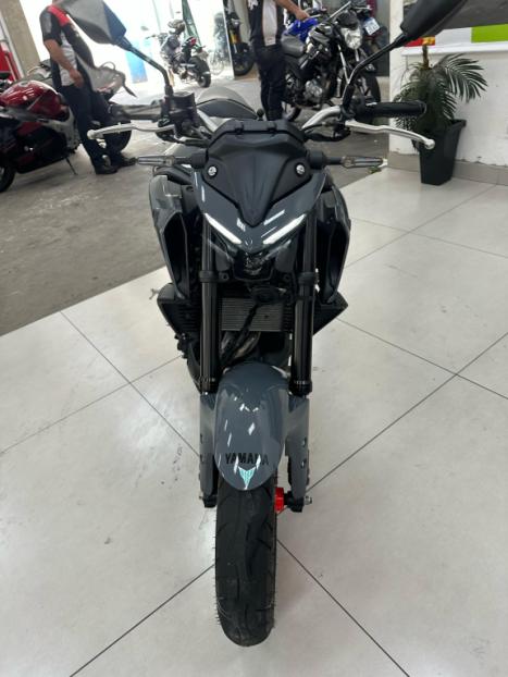 YAMAHA MT-03 300 ABS, Foto 9