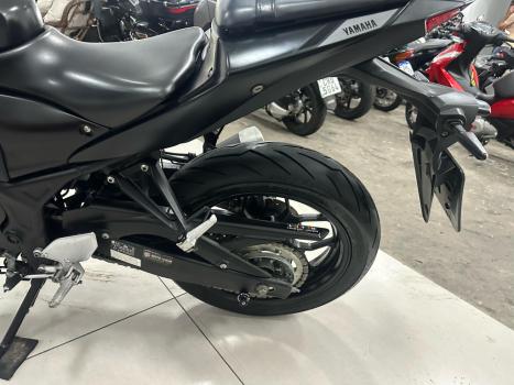 YAMAHA MT-03 300 ABS, Foto 5