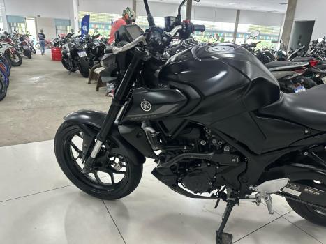 YAMAHA MT-03 300 ABS, Foto 12