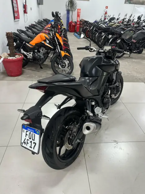 YAMAHA MT-03 300 ABS, Foto 18