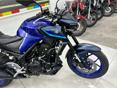 YAMAHA MT-03 300 ABS, Foto 4